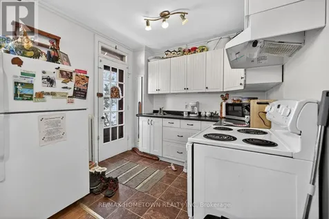 61 Pearl Street East Brockville ON K6V 1P6