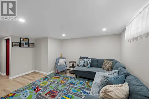 45 Goulburn Avenue Ottawa ON K1N 8C7