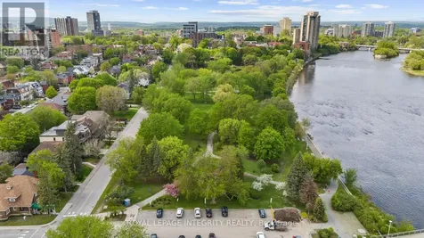 45 Goulburn Avenue Ottawa ON K1N 8C7