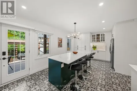 45 Goulburn Avenue Ottawa ON K1N 8C7