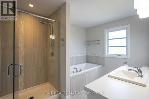 431 Provence Avenue Russell ON K0A 1W0