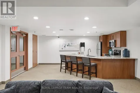 242 Rideau Street Ottawa ON K1N 0B7