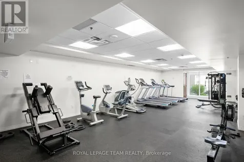 242 Rideau Street Ottawa ON K1N 0B7