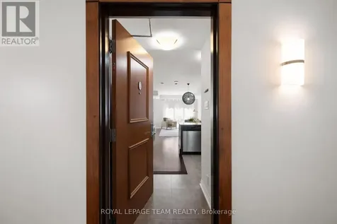 242 Rideau Street Ottawa ON K1N 0B7