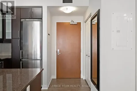 242 Rideau Street Ottawa ON K1N 0B7