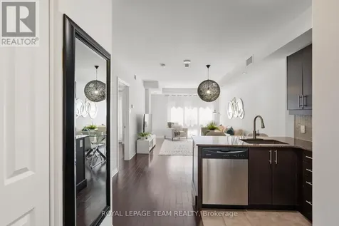 242 Rideau Street Ottawa ON K1N 0B7