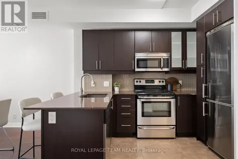 242 Rideau Street Ottawa ON K1N 0B7