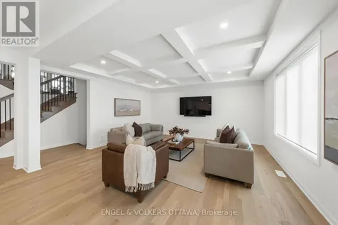 612 Ribbon Street Ottawa ON K4M 0M8