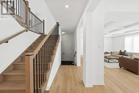 612 Ribbon Street Ottawa ON K4M 0M8