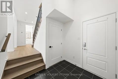 612 Ribbon Street Ottawa ON K4M 0M8