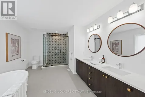 612 Ribbon Street Ottawa ON K4M 0M8