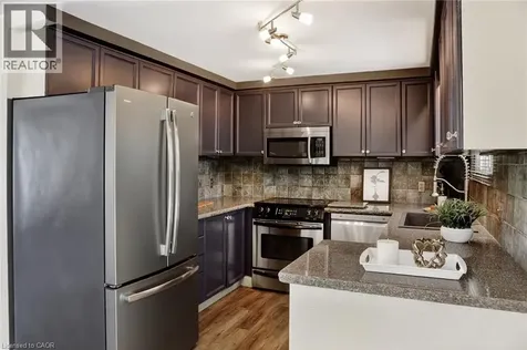 12 Fieldstone Walk New Hamburg ON N3A 2E9