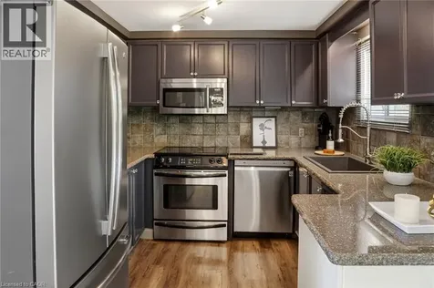 12 Fieldstone Walk New Hamburg ON N3A 2E9