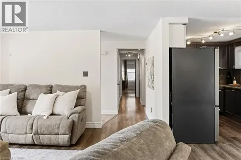 12 Fieldstone Walk New Hamburg ON N3A 2E9