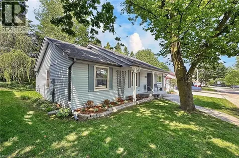 12 Fieldstone Walk New Hamburg ON N3A 2E9