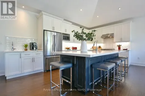 123 Crestview Court Blue Mountains ON L9Y 0Z4