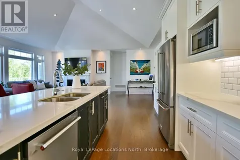 123 Crestview Court Blue Mountains ON L9Y 0Z4