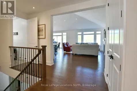 123 Crestview Court Blue Mountains ON L9Y 0Z4