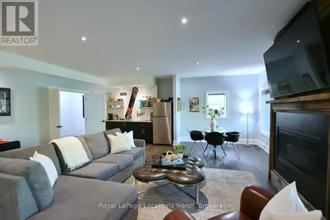 123 Crestview Court Blue Mountains ON L9Y 0Z4