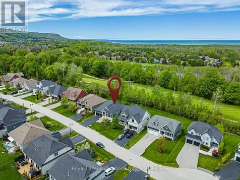 123 Crestview Court Blue Mountains ON L9Y 0Z4