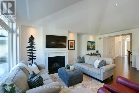 123 Crestview Court Blue Mountains ON L9Y 0Z4