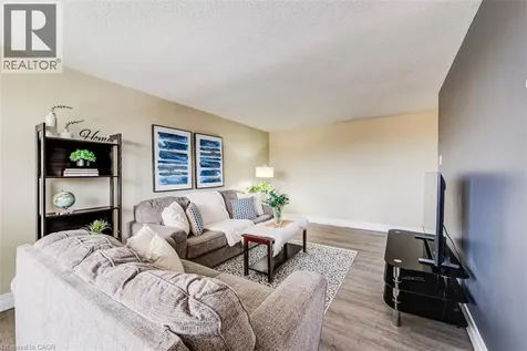 4 Avalon Place Kitchener ON N2M 4N6
