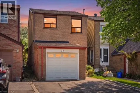 39 Riviera Drive Vaughan ON L4K 2H9