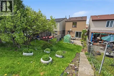 39 Riviera Drive Vaughan ON L4K 2H9