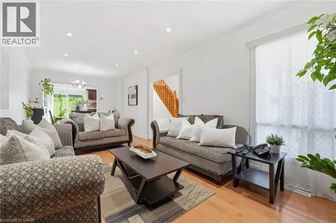 39 Riviera Drive Vaughan ON L4K 2H9