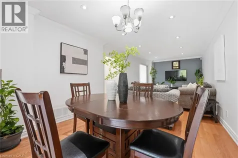 39 Riviera Drive Vaughan ON L4K 2H9