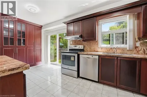 39 Riviera Drive Vaughan ON L4K 2H9