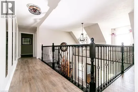 32 Haldimand Trail Dunnville ON N1A 1W9