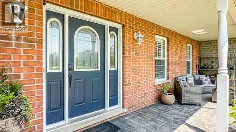 32 Haldimand Trail Dunnville ON N1A 1W9