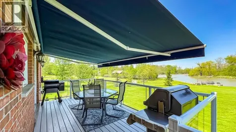 32 Haldimand Trail Dunnville ON N1A 1W9