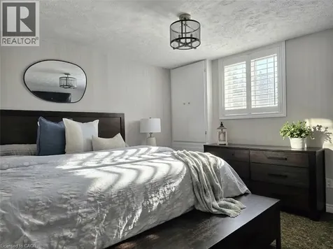 32 Haldimand Trail Dunnville ON N1A 1W9