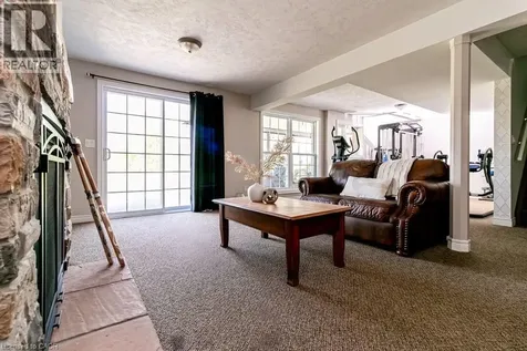 32 Haldimand Trail Dunnville ON N1A 1W9