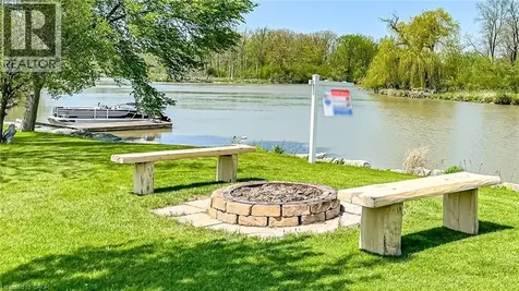 32 Haldimand Trail Dunnville ON N1A 1W9