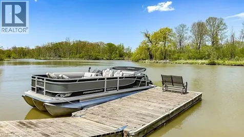 32 Haldimand Trail Dunnville ON N1A 1W9