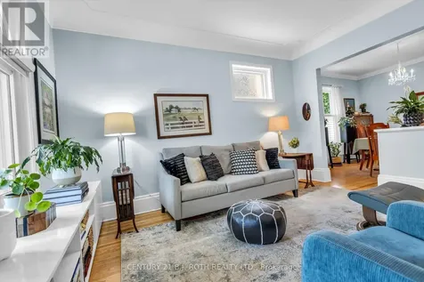 32 Samuel Street Kitchener ON N2H 1P1