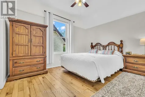 32 Samuel Street Kitchener ON N2H 1P1