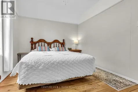32 Samuel Street Kitchener ON N2H 1P1