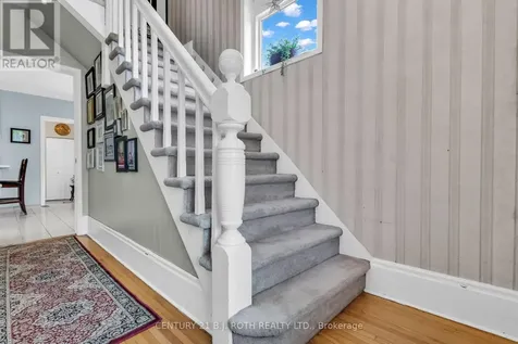 32 Samuel Street Kitchener ON N2H 1P1