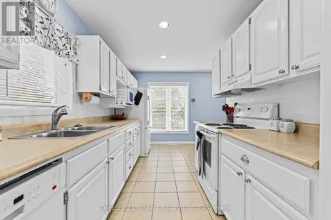 40 Ivey Lane Otonabee-south Monaghan ON K0L 2G0
