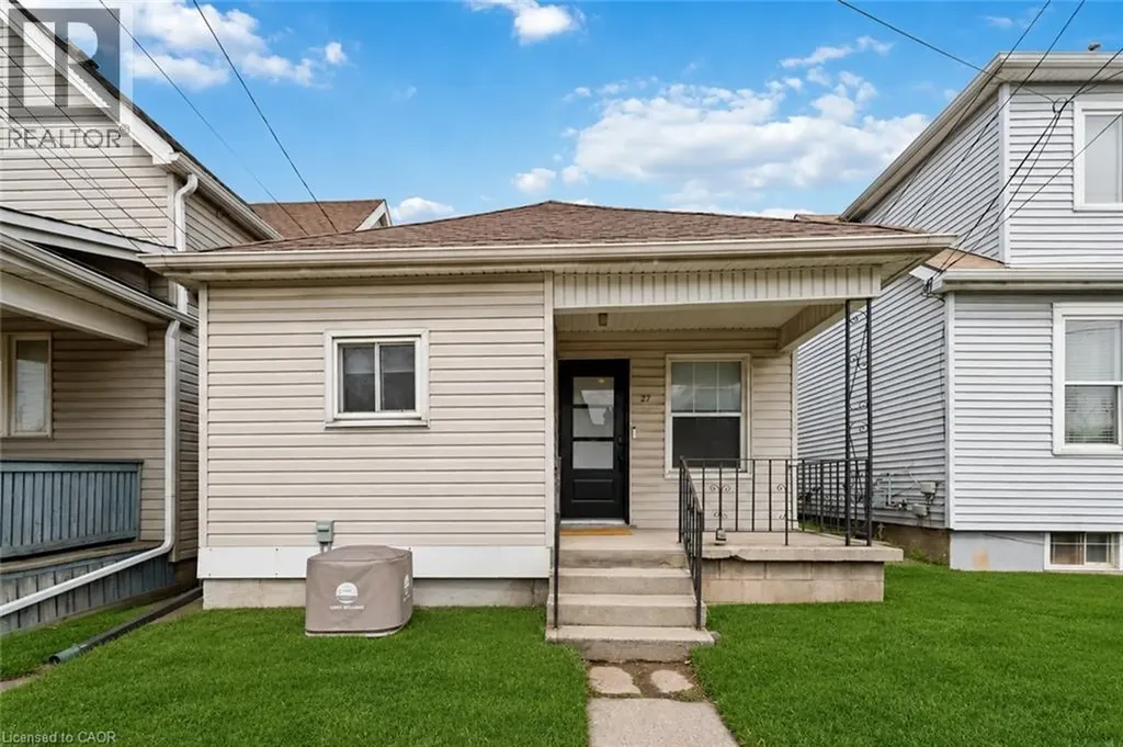 27 Edinburgh Avenue Hamilton ON L8H 2C4