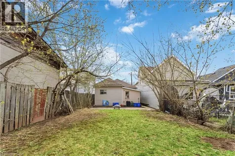 27 Edinburgh Avenue Hamilton ON L8H 2C4