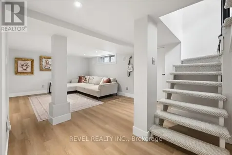 256 Bowman Street Waterloo ON N2J 1W5