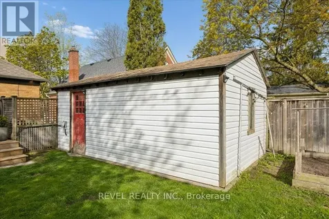 256 Bowman Street Waterloo ON N2J 1W5