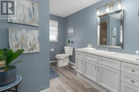 31 Blackfriar Lane Brantford ON N3R 7M2