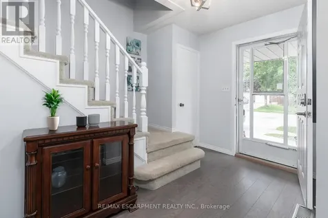 31 Blackfriar Lane Brantford ON N3R 7M2