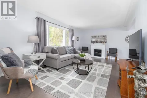 31 Blackfriar Lane Brantford ON N3R 7M2